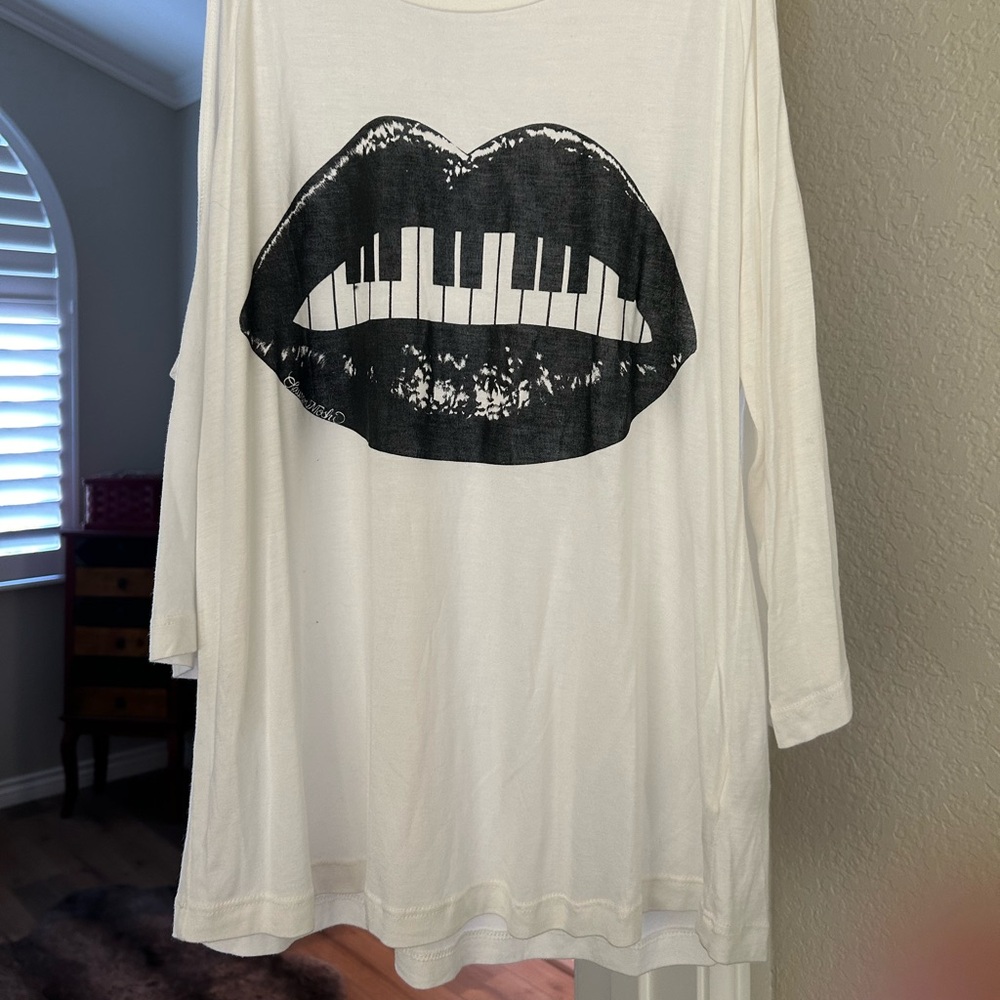 Lauren Moshi piano top